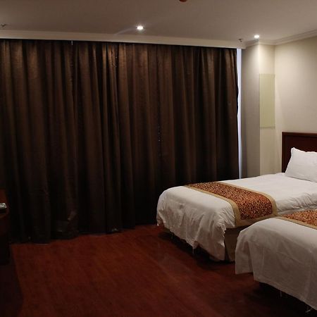 Greentree Inn Shanghai Expo Site South Yanggao Road Subway Station Express Hotel 外观 照片