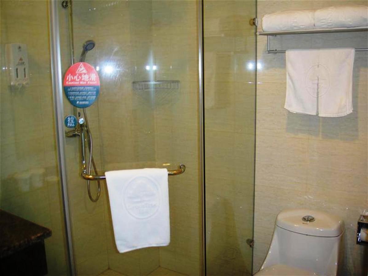 Greentree Inn Shanghai Expo Site South Yanggao Road Subway Station Express Hotel 外观 照片