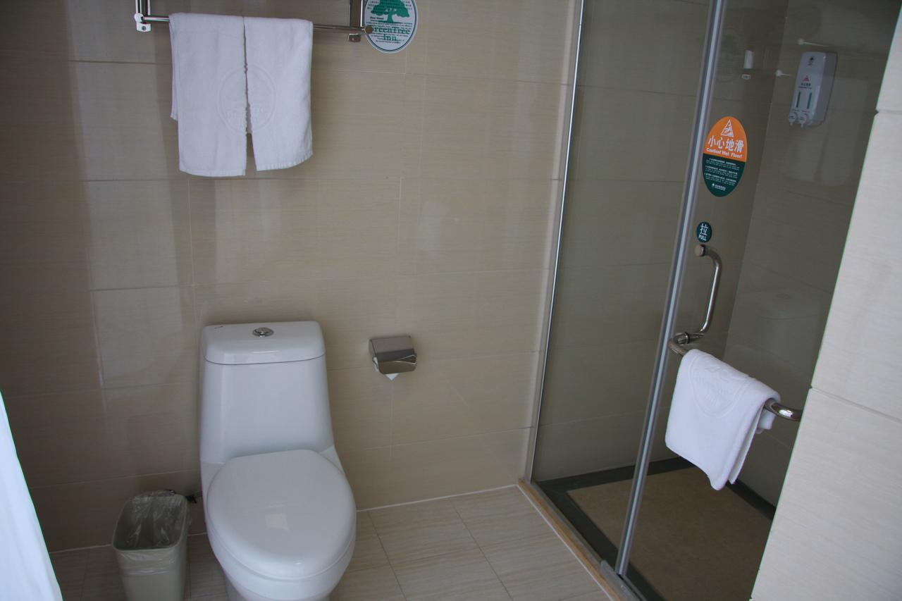 Greentree Inn Shanghai Expo Site South Yanggao Road Subway Station Express Hotel 外观 照片