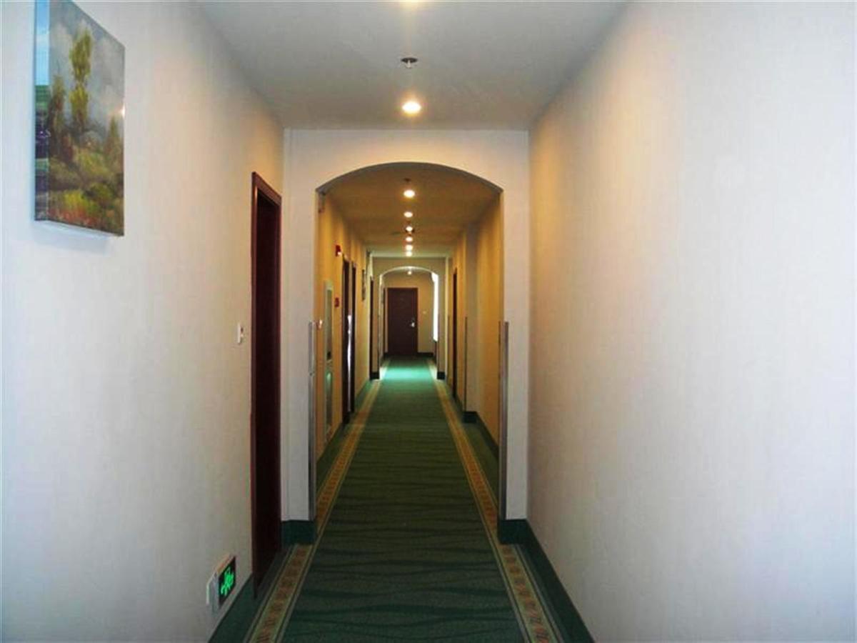 Greentree Inn Shanghai Expo Site South Yanggao Road Subway Station Express Hotel 外观 照片