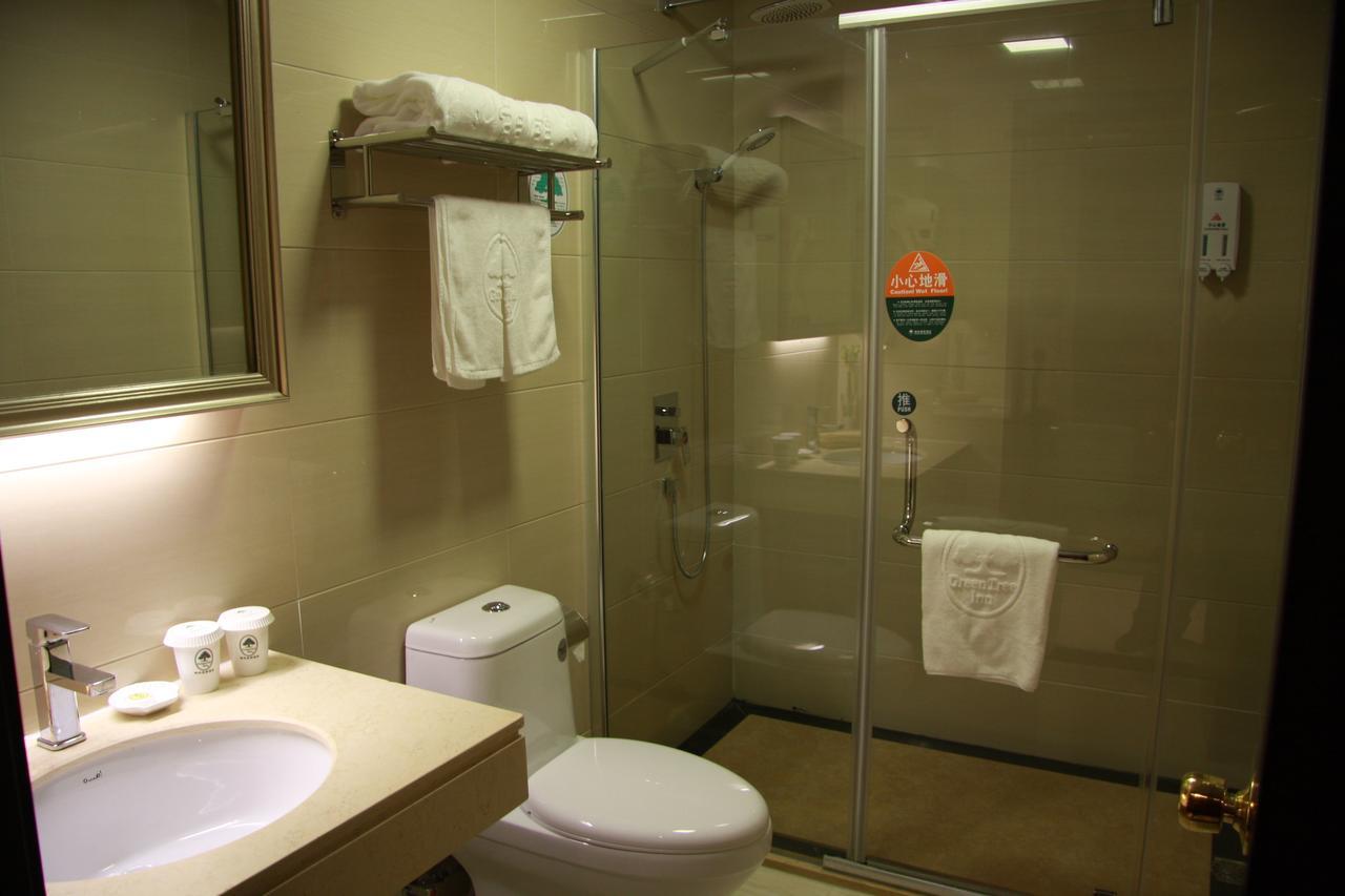 Greentree Inn Shanghai Expo Site South Yanggao Road Subway Station Express Hotel 外观 照片
